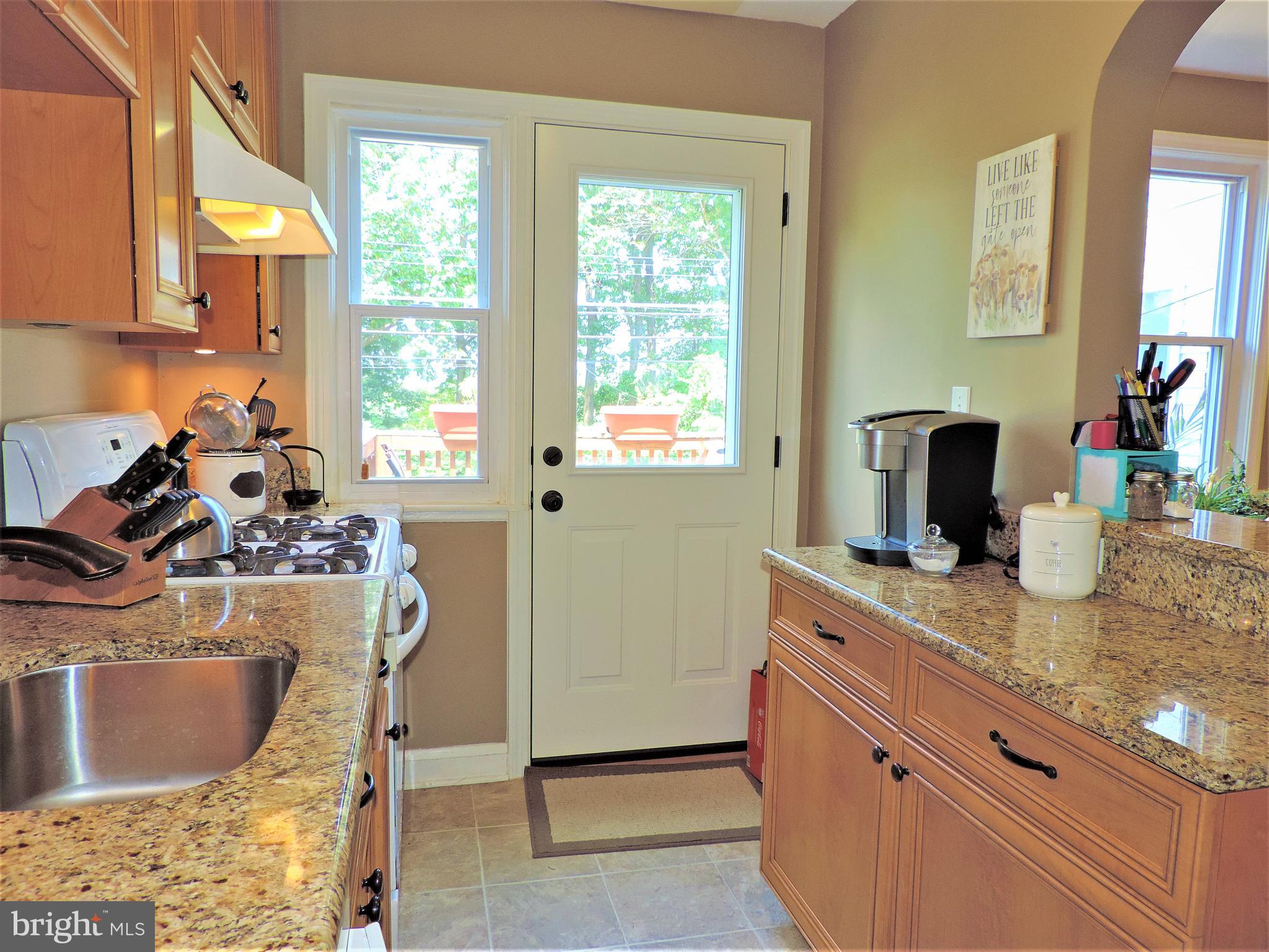1030 Elm Road Baltimore, MD 21227 - Photo 7 of 22