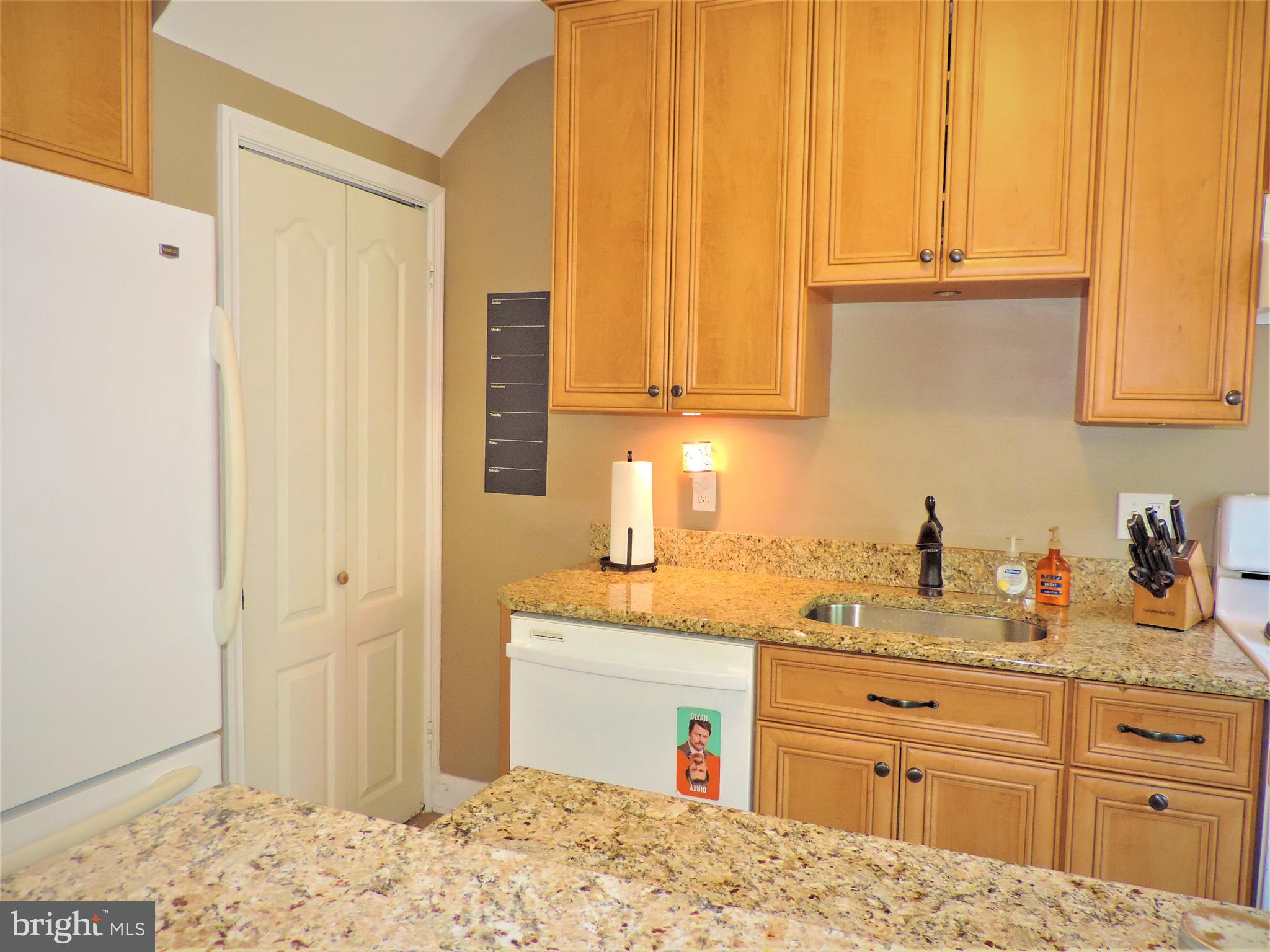 1030 Elm Road Baltimore, MD 21227 - Photo 8 of 22