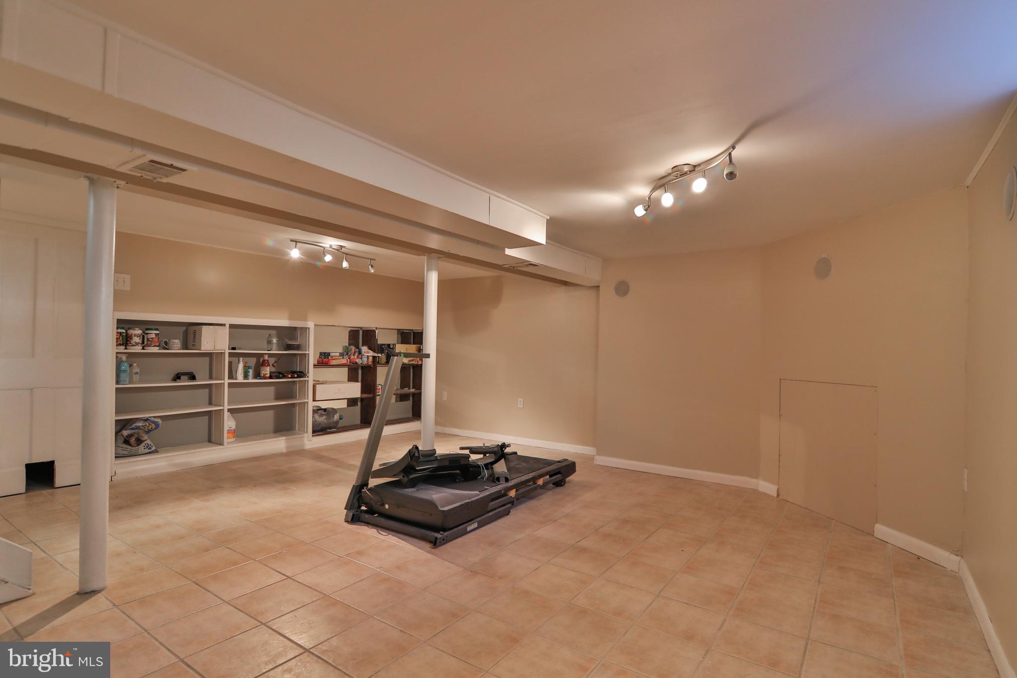 1588 Rudolph Drive Bethlehem, PA 18018 - Photo 35 of 47 Gallery Image 35
