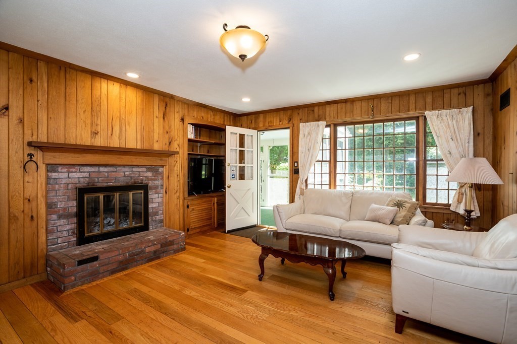 109 Concord Road Longmeadow, MA 01106 - Photo 23 of 41 Gallery Image 23