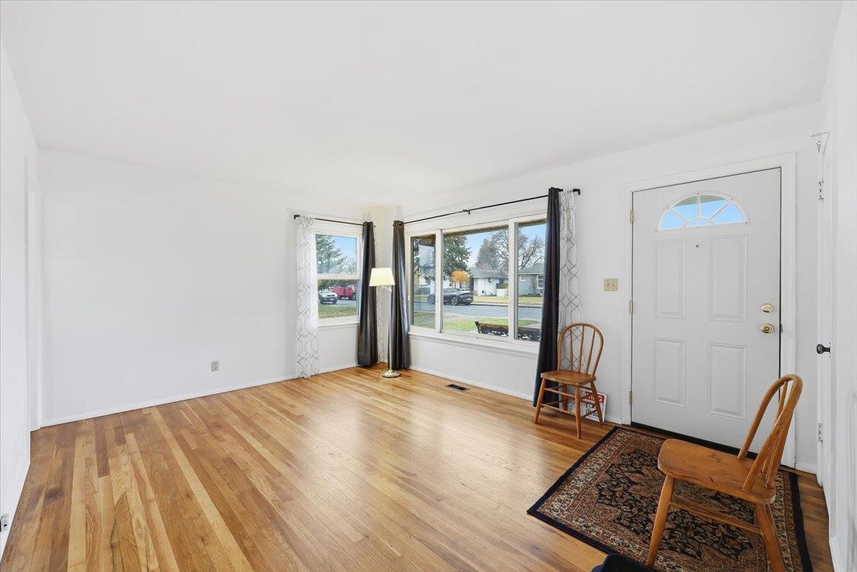 513 East Dave Court Spokane, WA 99208 - Photo 4 of 16