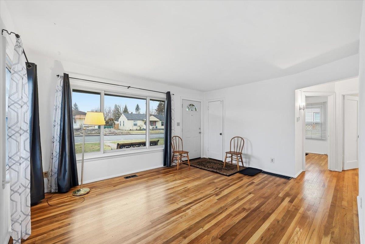 513 East Dave Court Spokane, WA 99208 - Photo 5 of 16