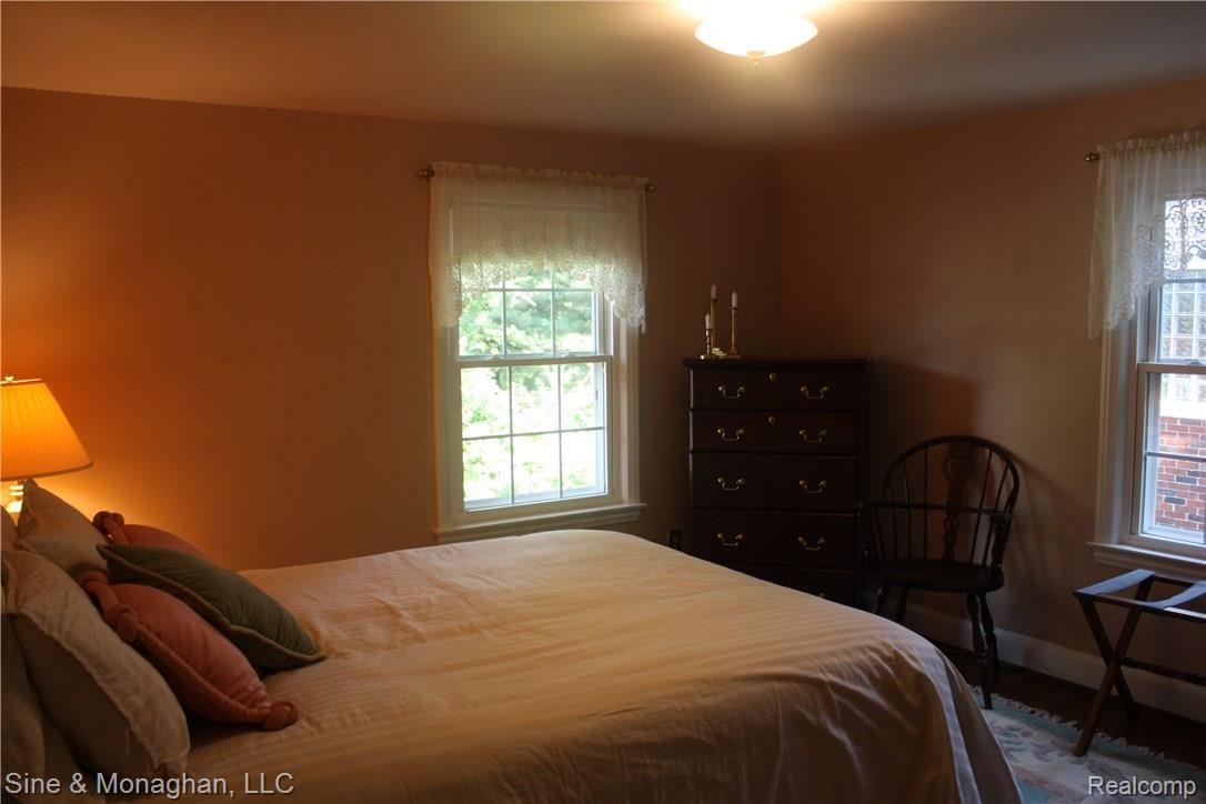 63 Cambridge Road Grosse Pointe, MI 48236 - Photo 26 of 34 IMG_7943.JPG