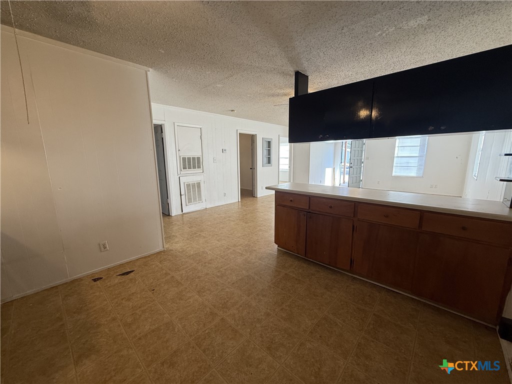 924 Pecan Street Seguin, TX 78155 - Photo 3 of 8 a view of an empty room with a window