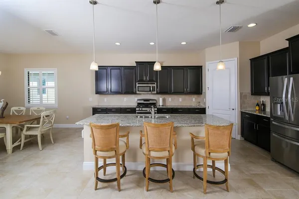 $4,900 | 5614 Title Row Drive, Bradenton, FL 34210