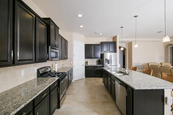$4,900 | 5614 Title Row Drive, Bradenton, FL 34210
