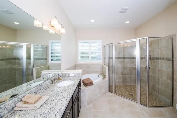 $4,900 | 5614 Title Row Drive, Bradenton, FL 34210