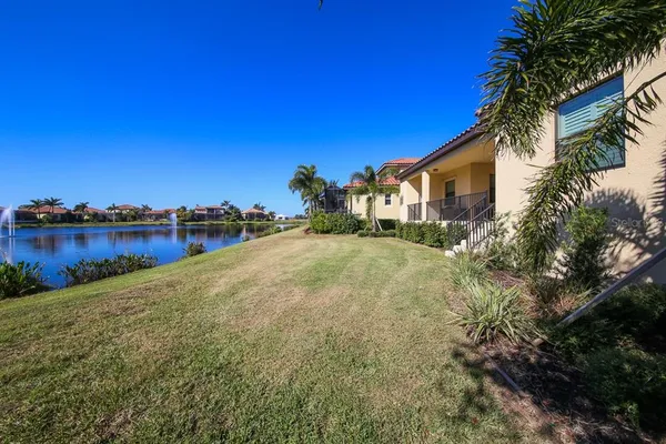 $4,900 | 5614 Title Row Drive, Bradenton, FL 34210