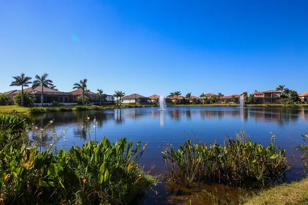 $4,900 | 5614 Title Row Drive, Bradenton, FL 34210