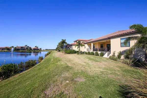 $4,900 | 5614 Title Row Drive, Bradenton, FL 34210