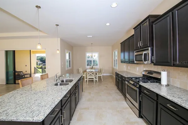 $4,900 | 5614 Title Row Drive, Bradenton, FL 34210