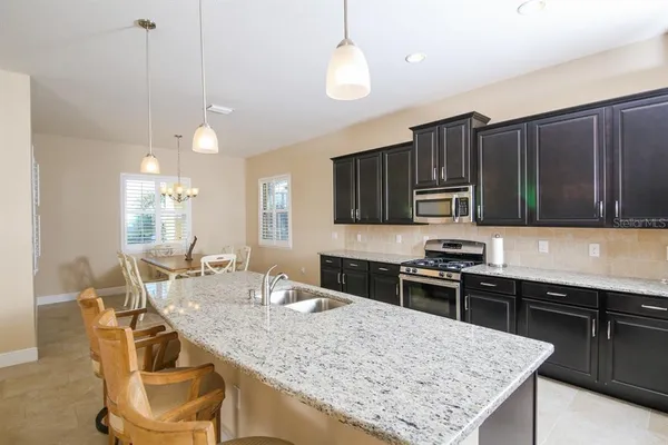 $4,900 | 5614 Title Row Drive, Bradenton, FL 34210