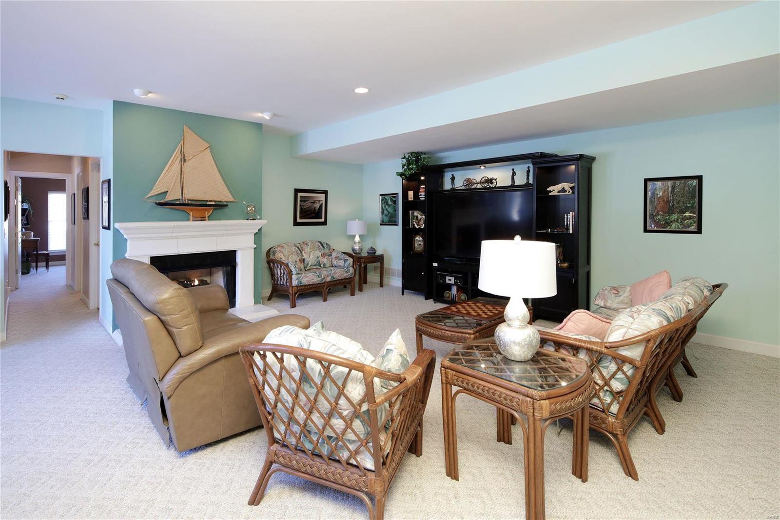 242 Cornwall Weldon Spring, MO 63304 - Photo 19 of 27 Gallery Image 19