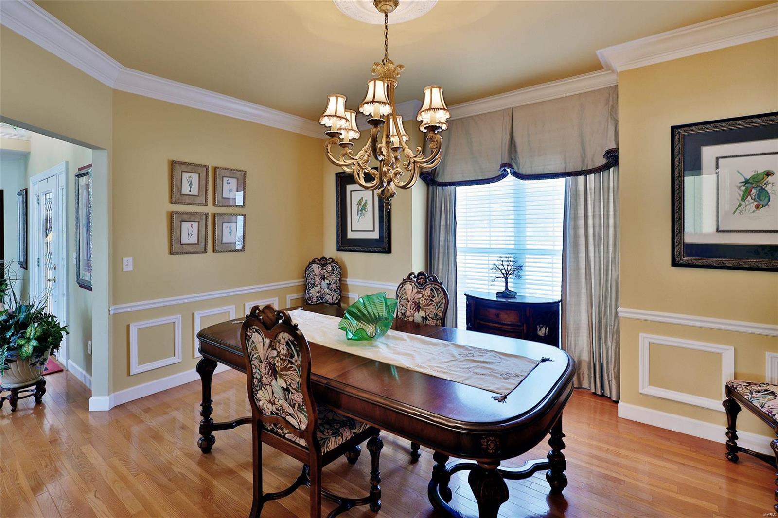 242 Cornwall Weldon Spring, MO 63304 - Photo 4 of 27 Gallery Image 4