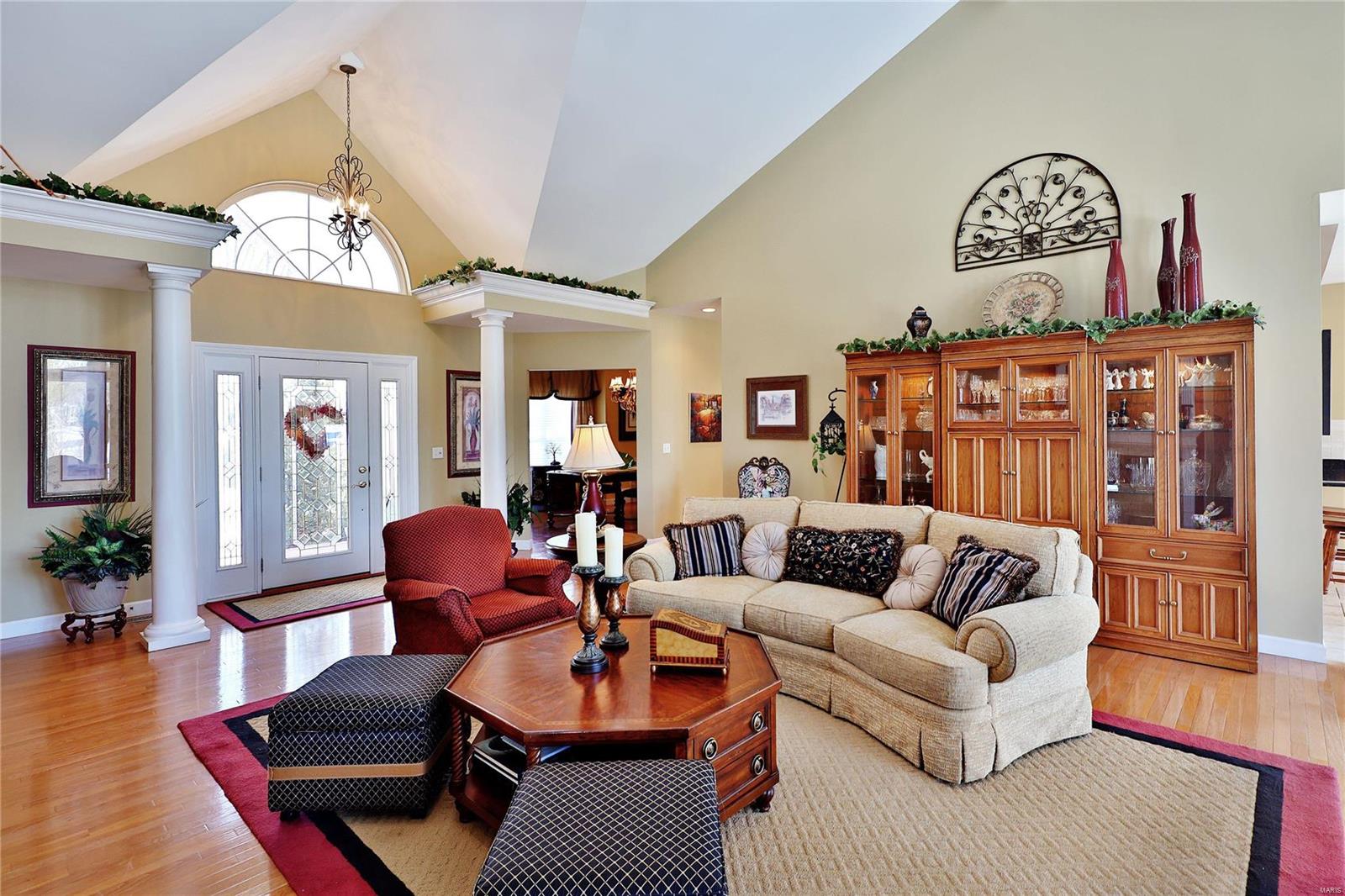242 Cornwall Weldon Spring, MO 63304 - Photo 5 of 27 Gallery Image 5