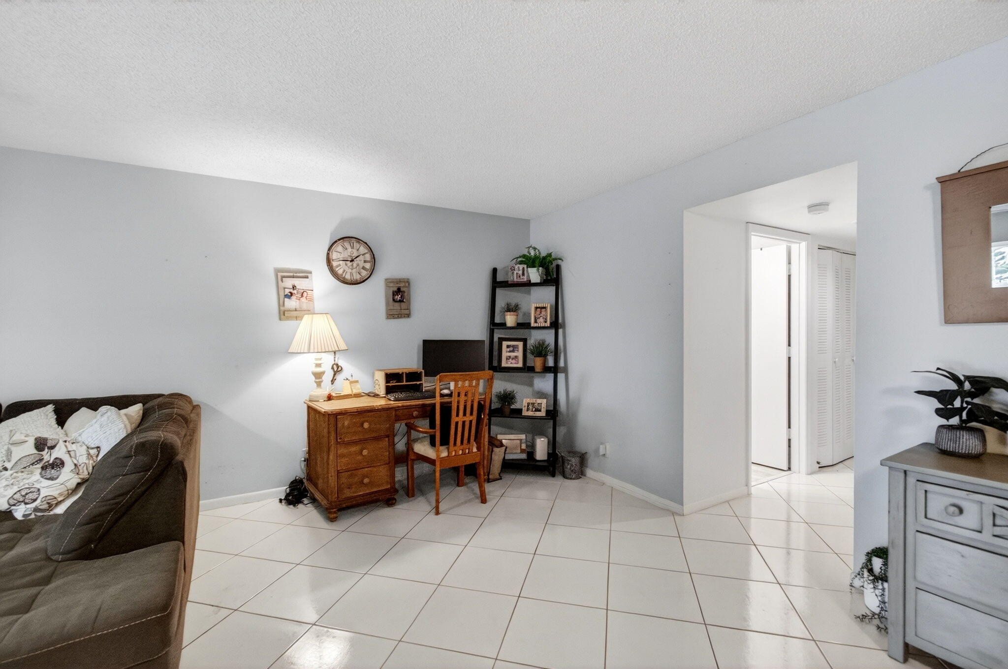 5050 Nesting Way, Unit B Delray Beach, FL 33484 - Photo 9 of 48 13-web-or-mls-DSC_0253