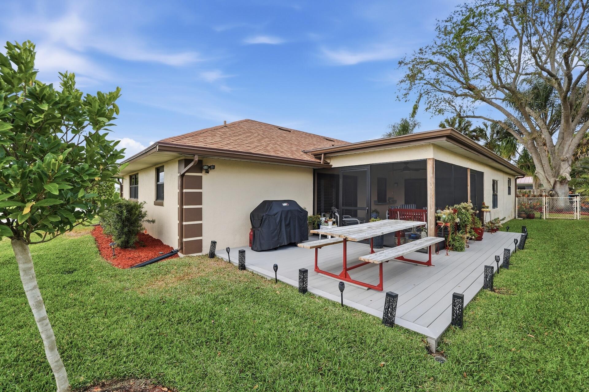 1282 Whimbrel Road Wellington, FL 33414 - Photo 21 of 23 0H8A6507
