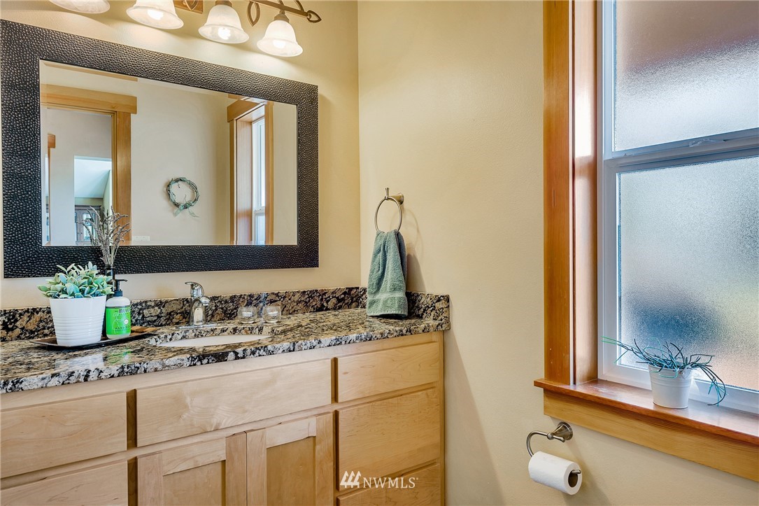 219 East Wiser Lake Road Lynden, WA 98264 - Photo 21 of 25 Gallery Image 21