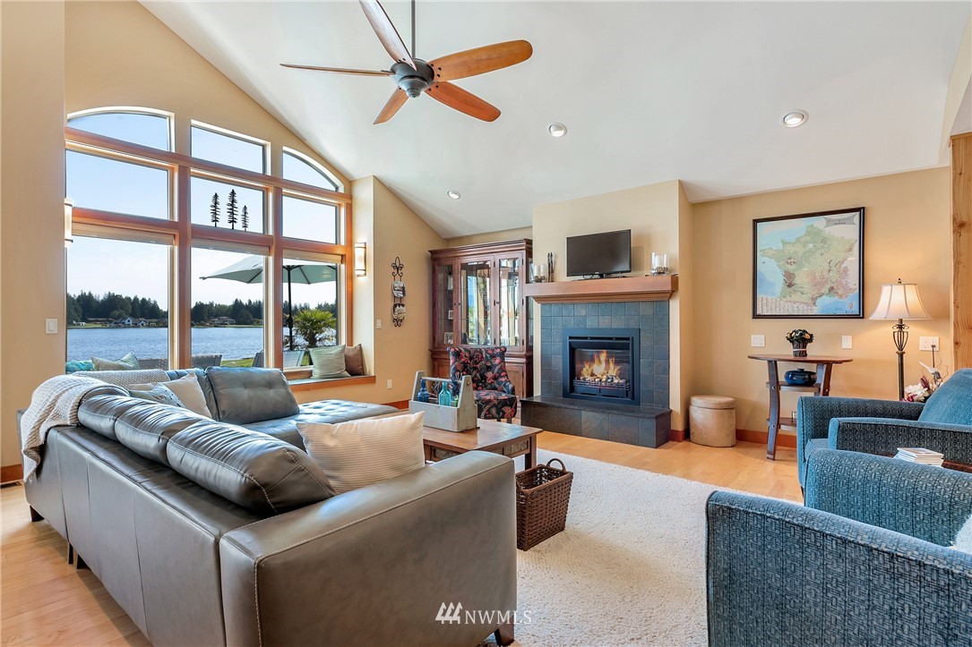 219 East Wiser Lake Road Lynden, WA 98264 - Photo 6 of 25 Gallery Image 6