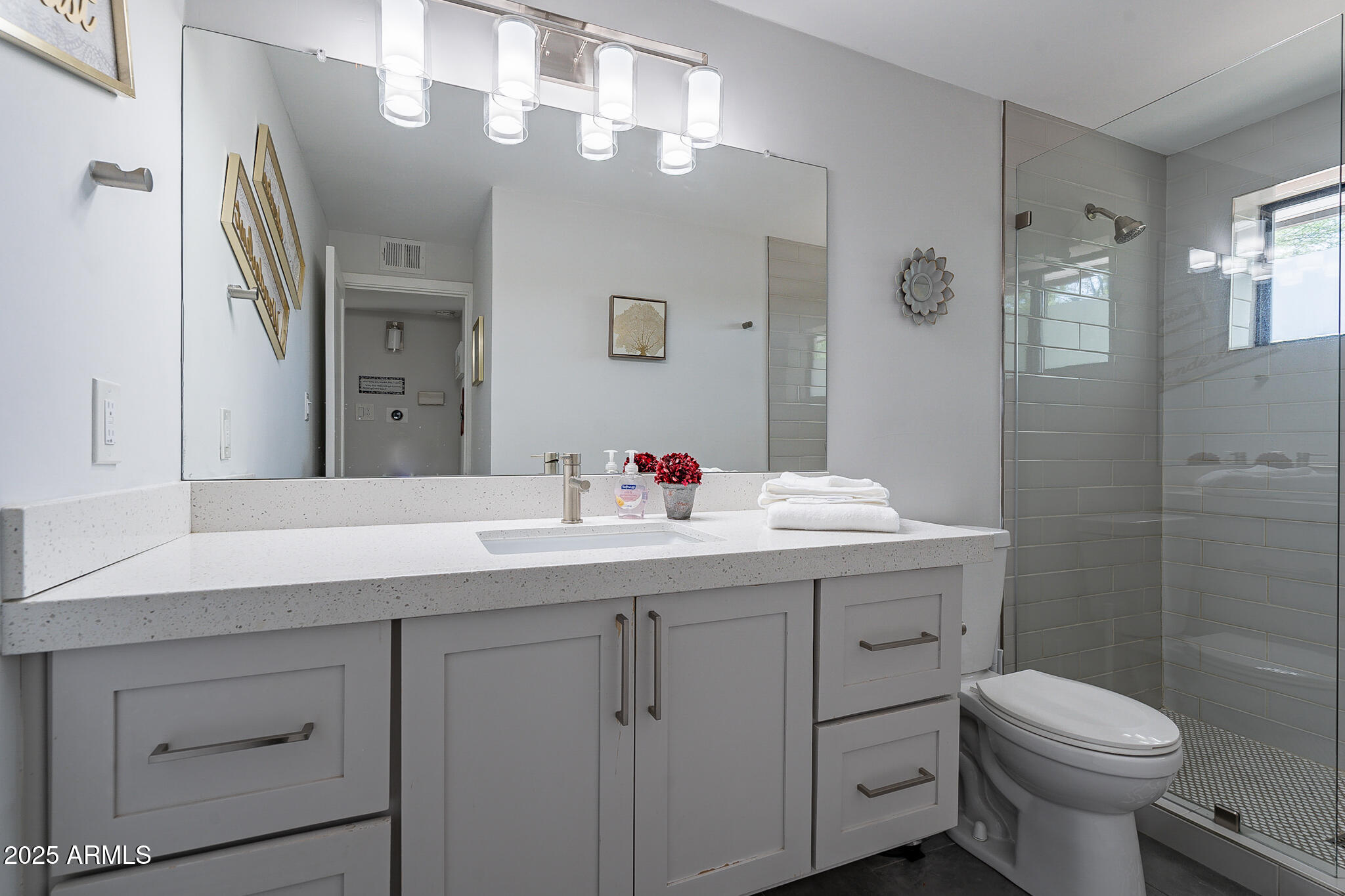 4351 North 36th Street, Unit 1 Phoenix, AZ 85018 - Photo 18 of 21 Unit 1 Bathroom
