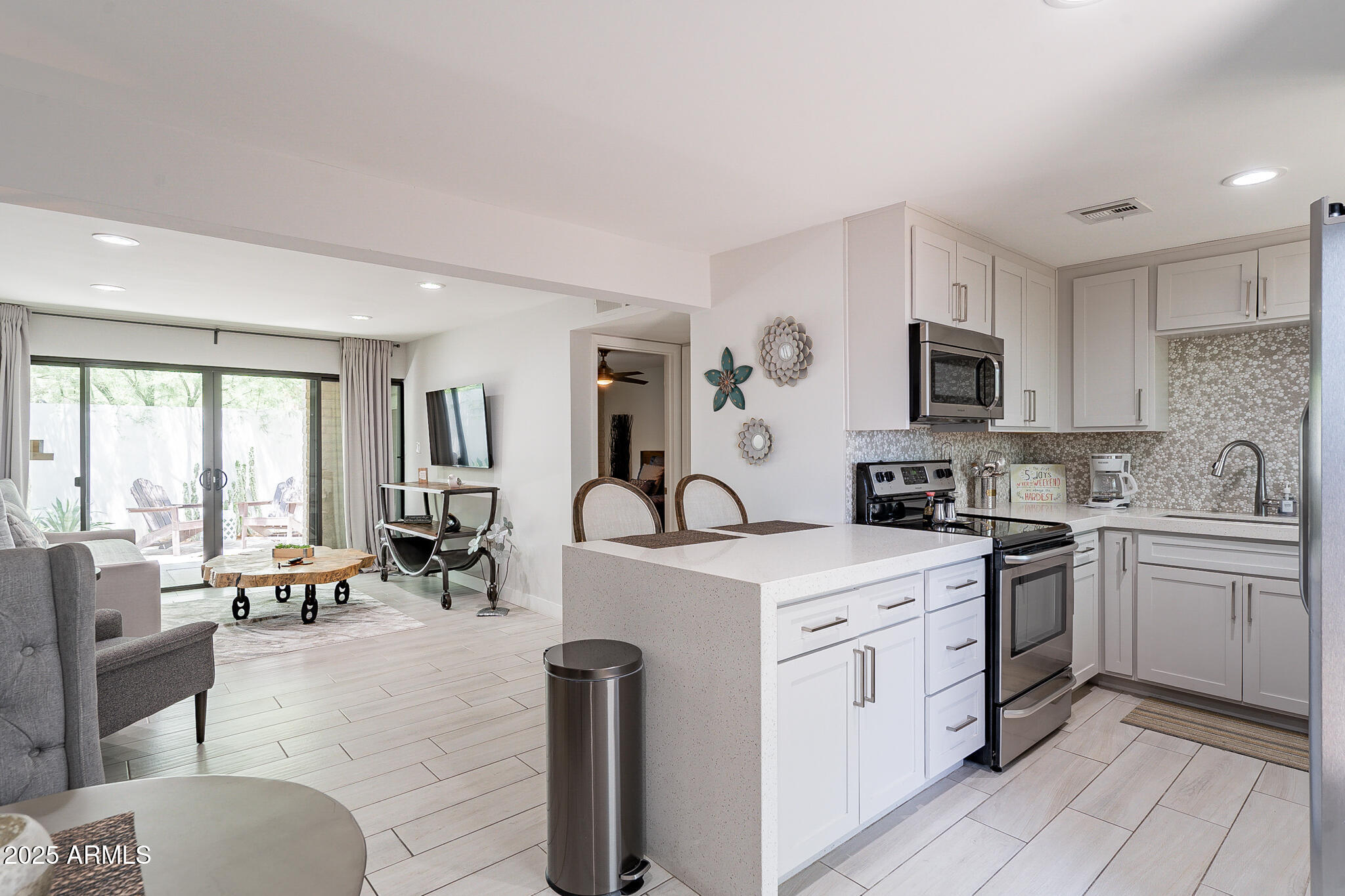 4351 North 36th Street, Unit 1 Phoenix, AZ 85018 - Photo 6 of 21 Unit 1 Kitchen