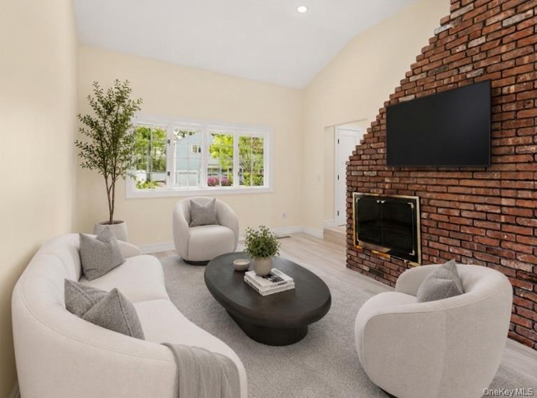 15 Locust Road Old Bethpage, NY 11804 - Photo 12 of 28 Virtually Staged
