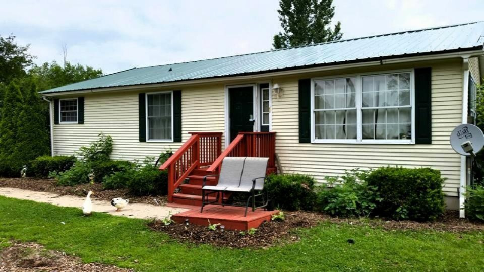 31798 Crane Road Sturgis, MI 49091 - Photo 1 of 30 11667401_10202938590386028_1862866455089