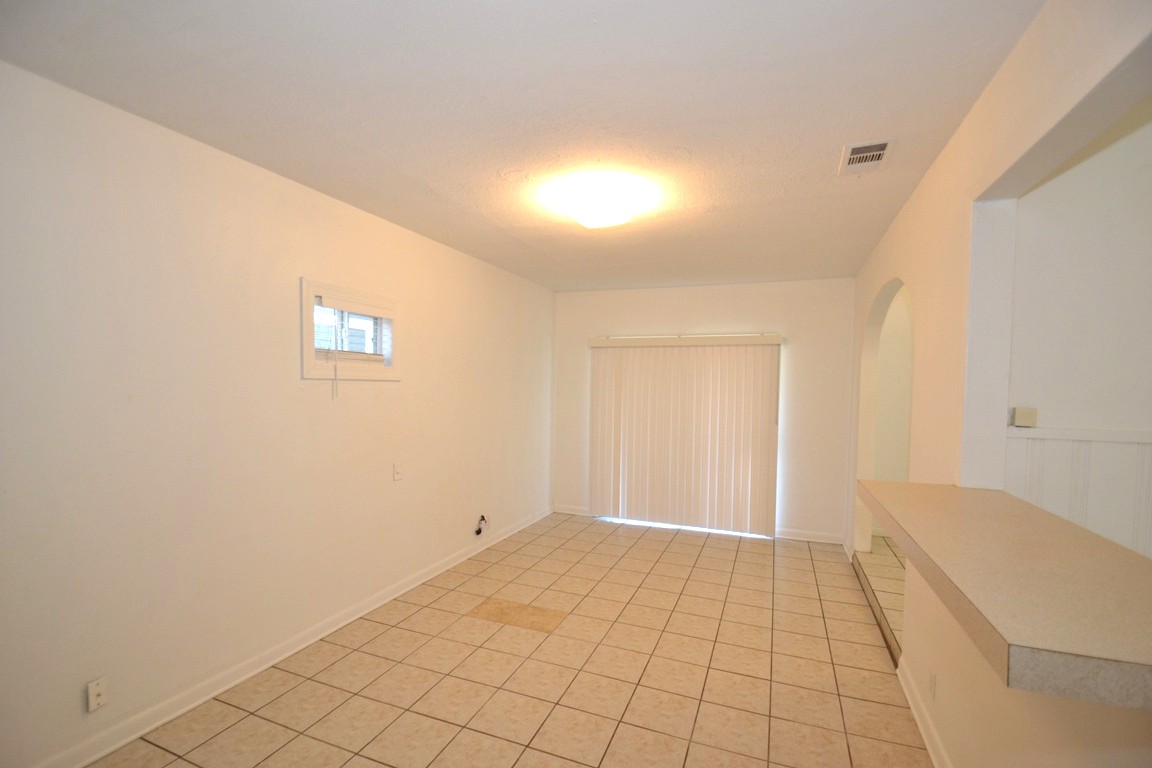 1211 Ridgemont Drive Austin, TX 78723 - Photo 23 of 28 a view of an empty room