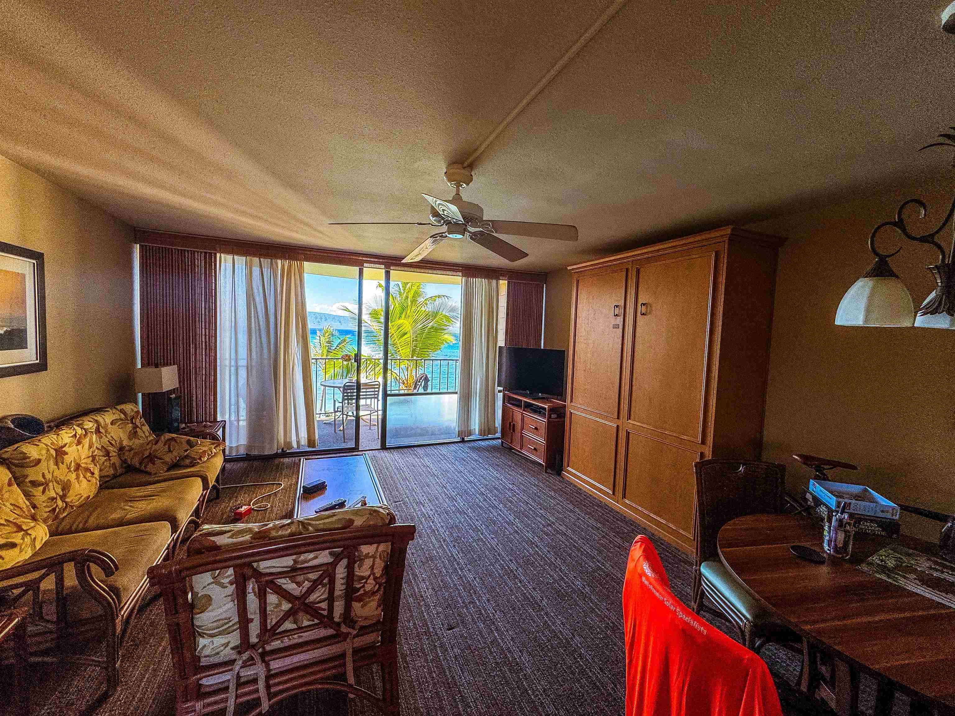 4327 Lower Honoapiilani Road, Unit 702 Lahaina, HI 96761 - Photo 7 of 11 Gallery Image 7
