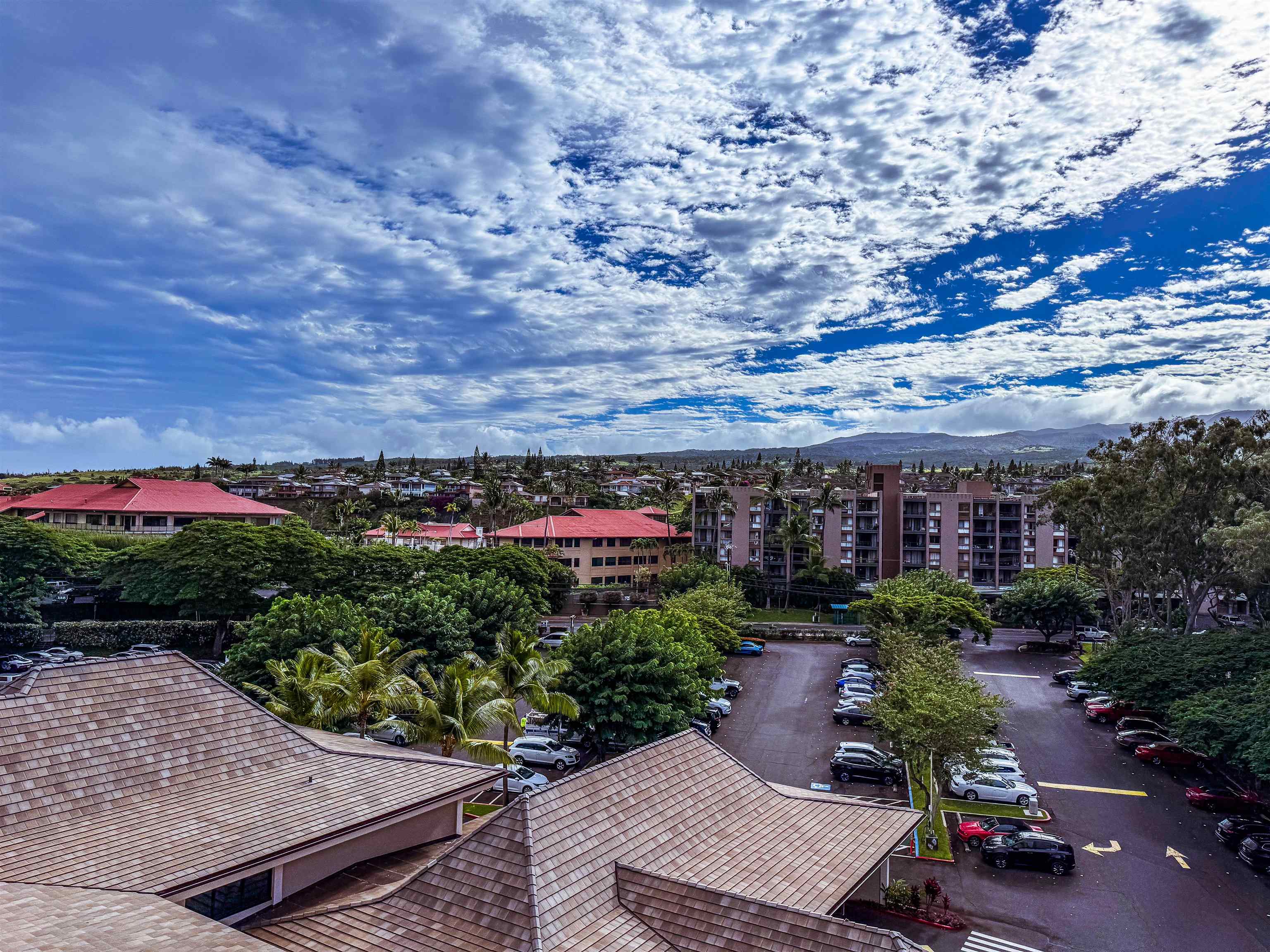 4327 Lower Honoapiilani Road, Unit 702 Lahaina, HI 96761 - Photo 9 of 11 Gallery Image 9