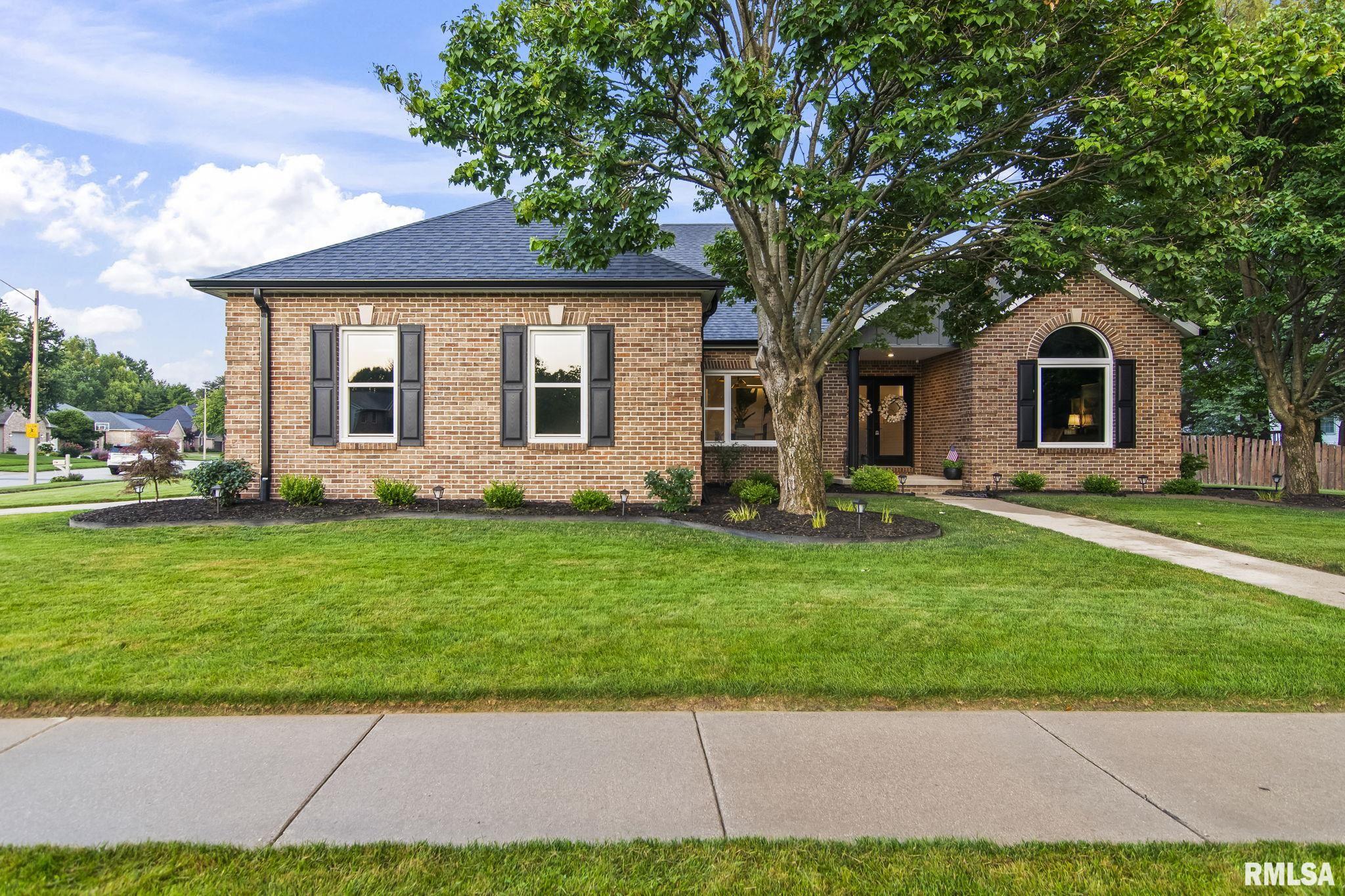 3928 Old Mill Lane Springfield, IL 62711 - Photo 3 of 44