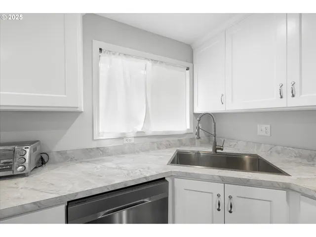 $475,000 | 18300 Scott Court, Gladstone, OR 97027