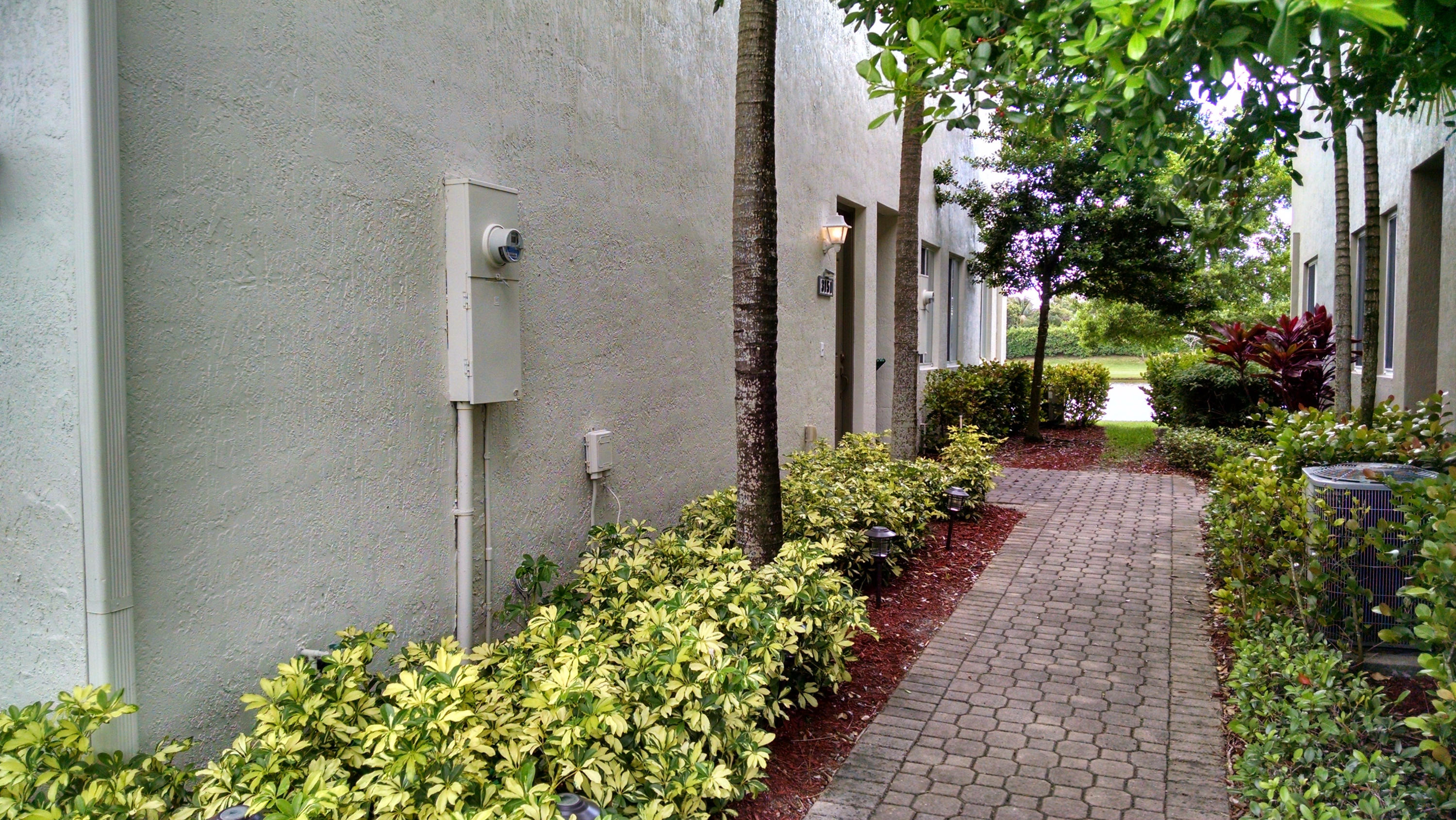 3151 Laurel Ridge Circle, Unit 3151 Riviera Beach, FL 33404 - Photo 4 of 35 3