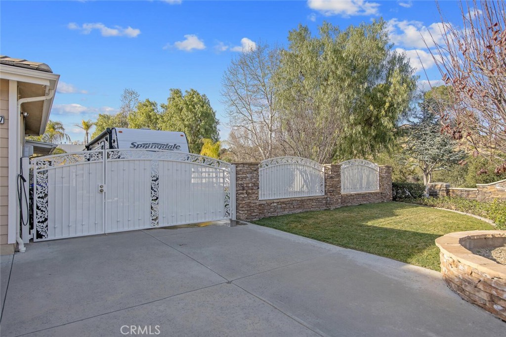 30177 Sagecrest Way Castaic, CA 91384 - Photo 5 of 54 a view of a backyard