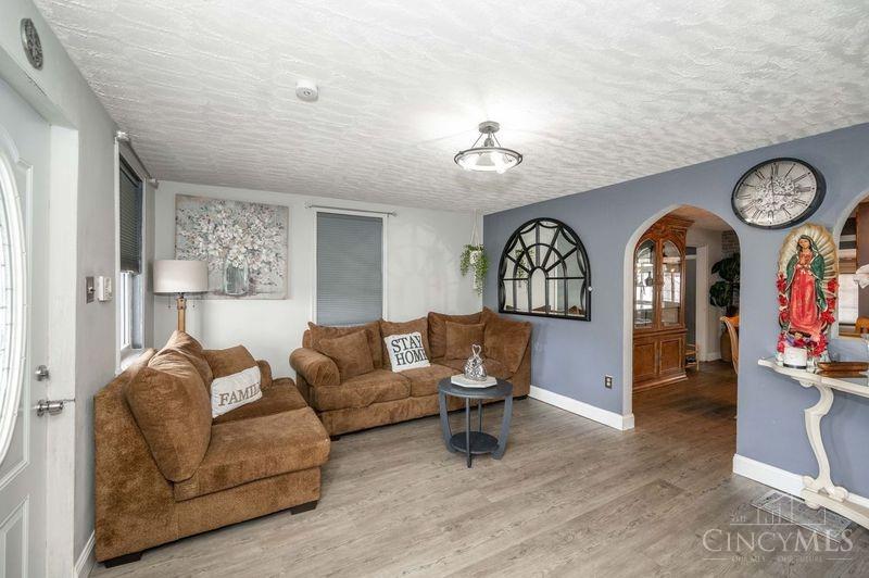 7416 Perry Street Cincinnati, OH 45231 - Photo 8 of 40 Gallery Image 8