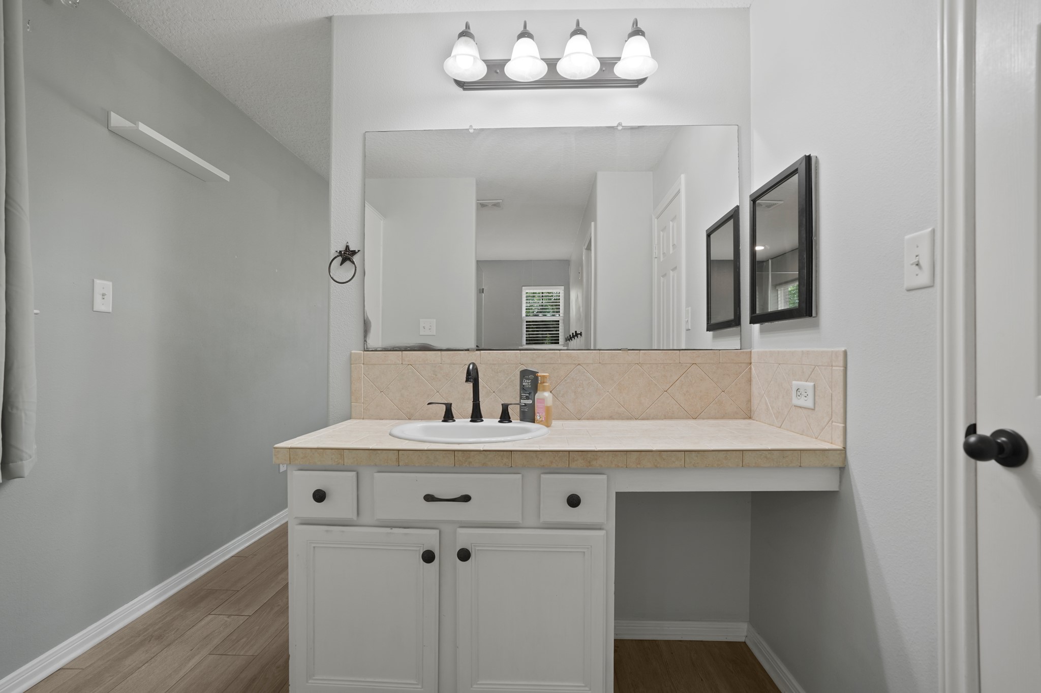 1003 Cherry Creek Road Dayton, TX 77535 - Photo 24 of 45 Vanity area in the primary bath.