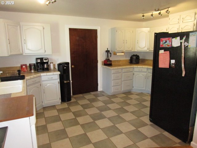 234 North 6th Street St. Helens, OR 97051 - Photo 12 of 24