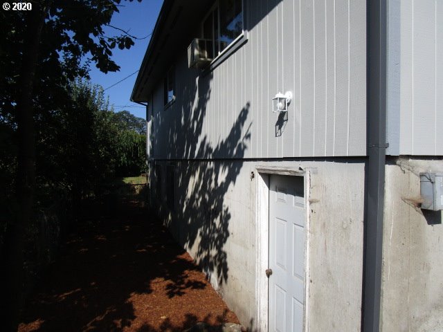234 North 6th Street St. Helens, OR 97051 - Photo 5 of 24