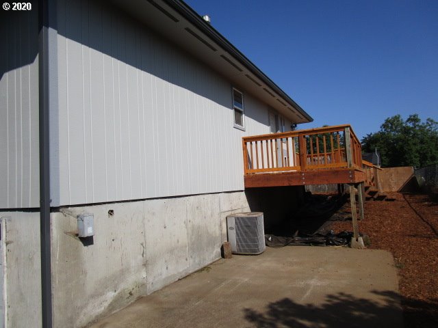 234 North 6th Street St. Helens, OR 97051 - Photo 6 of 24