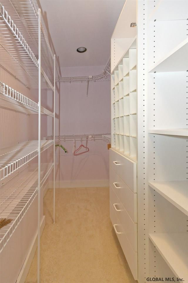 1049 Ardsley Road Schenectady, NY 12308 - Photo 25 of 40 Photo 25