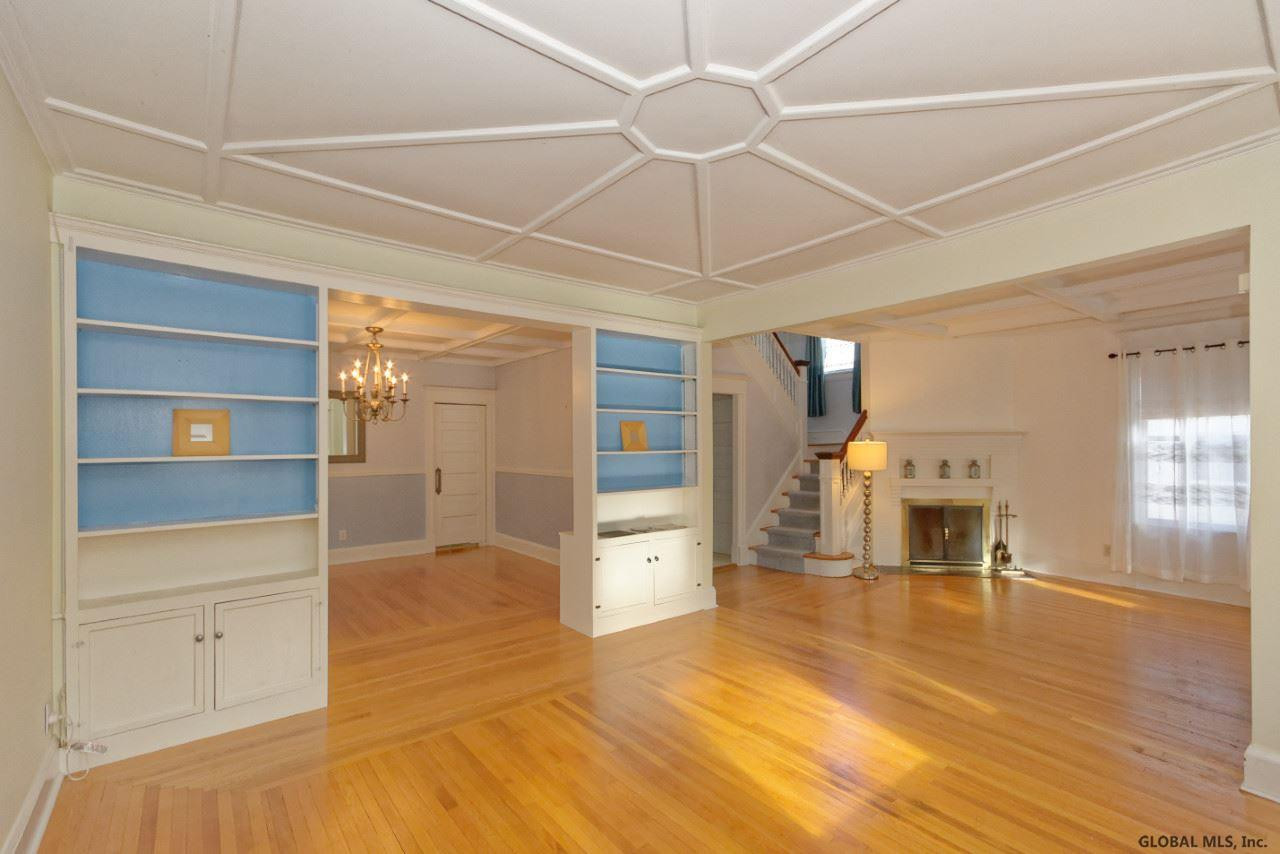 1049 Ardsley Road Schenectady, NY 12308 - Photo 3 of 40 Photo 3