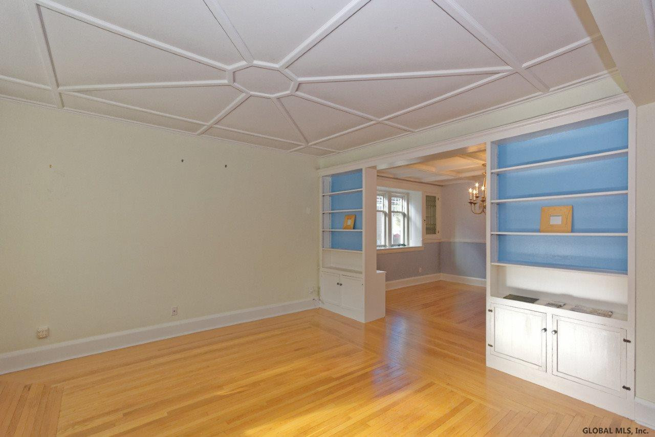 1049 Ardsley Road Schenectady, NY 12308 - Photo 9 of 40 Photo 9