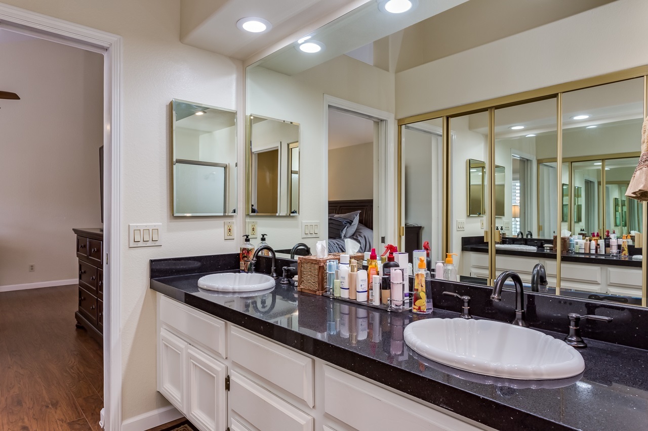 4827 Galicia Way Oceanside, CA 92056 - Photo 19 of 25