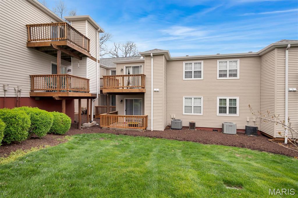 9003 Cardinal Terrace St. Louis, MO 63144 - Photo 16 of 19