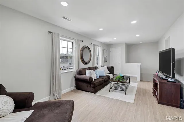 $215,000 | 9003 Cardinal Terrace, St. Louis, MO 63144