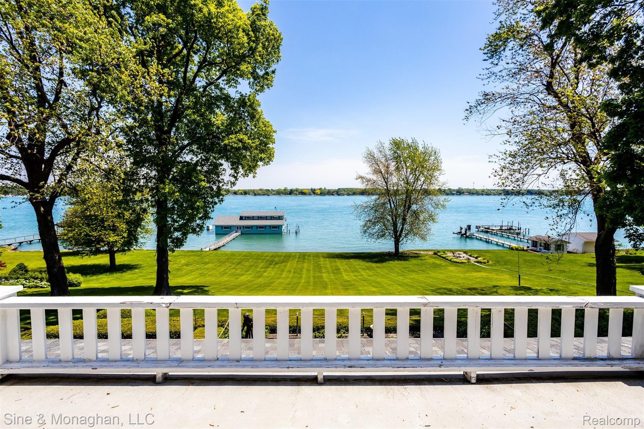 970 North Riverside Avenue St. Clair, MI 48079 - Photo 8 of 60 8.jpg