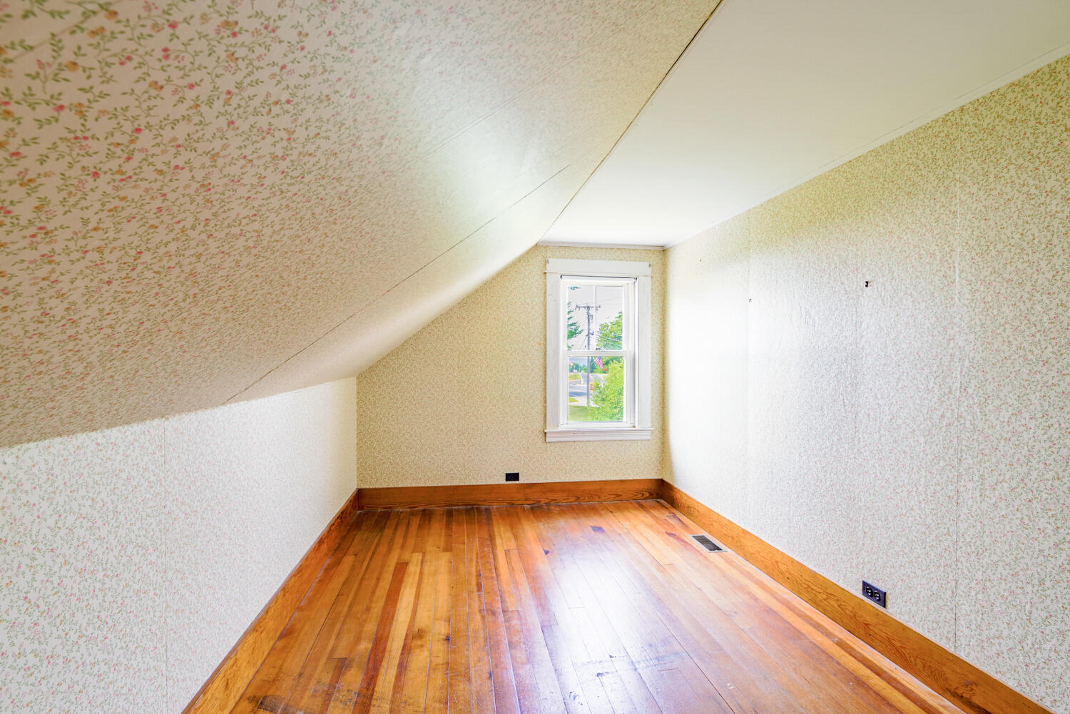 17 Main Street Albion, ME 04910 - Photo 21 of 35 INT. 17