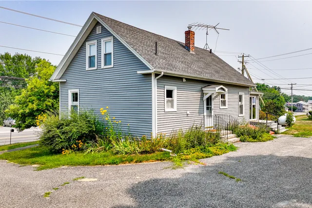 $270,000 | 17 Main Street, Albion, ME 04910