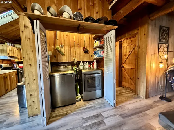 $875,000 | 25855 Pine Creek Road, John Day, OR 97845