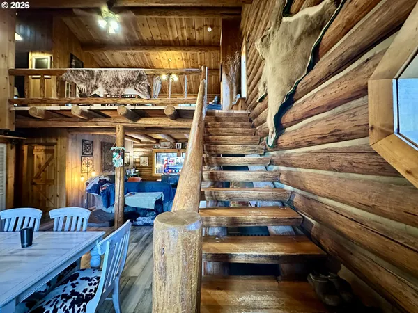 $875,000 | 25855 Pine Creek Road, John Day, OR 97845